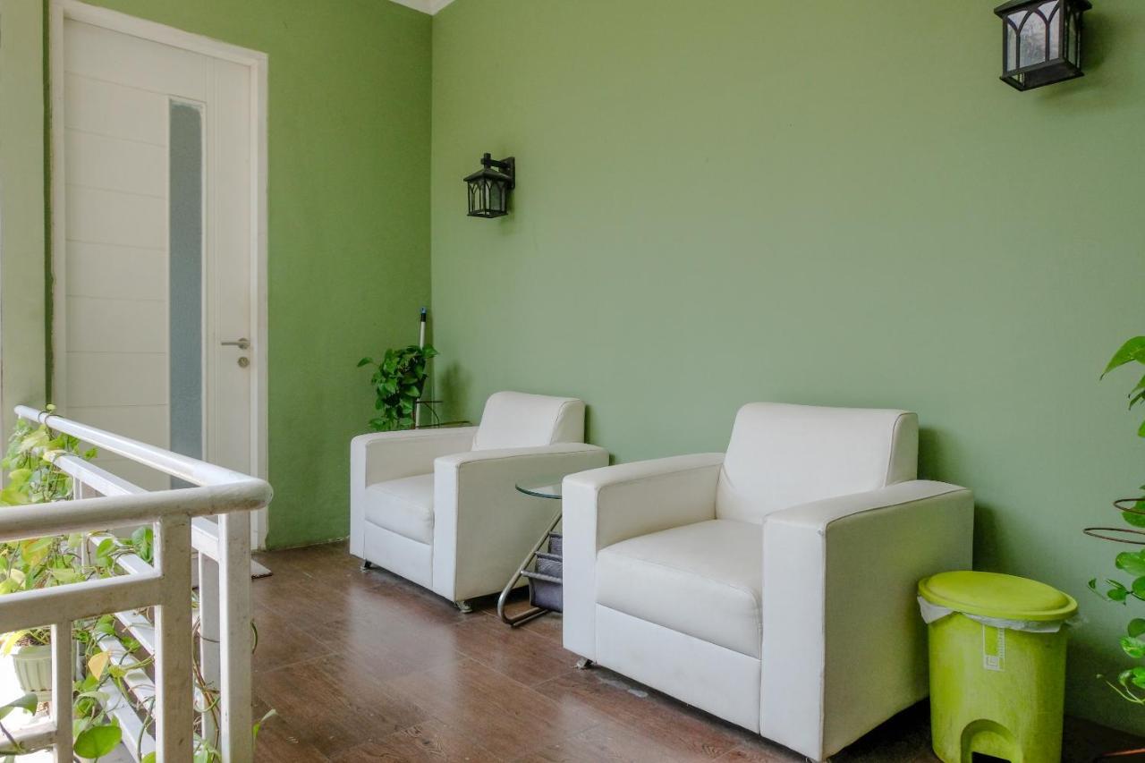 Spot On 1712 Griya Shanta Residence Malang Extérieur photo